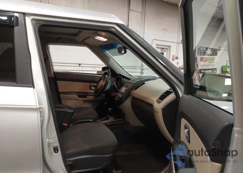 2013 Kia Soul ! from USA, damaged, VIN KNDJT2A65D7771819